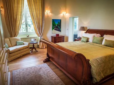 Superior tweepersoonskamer met balkon en uitzicht op de vallei — Hotel Villa Casanova
